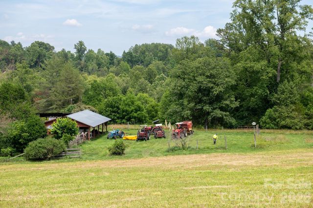4157 Calico Road, Lenoir, NC 28645