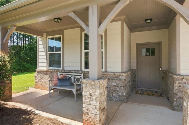 140 Stewart Glen Drive, Covington, GA 30014