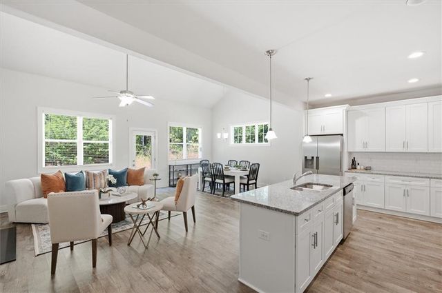 140 Stewart Glen Drive, Covington, GA 30014