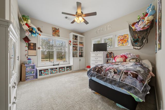 200 Autumn Oaks Dr, Bismarck, AR 71929