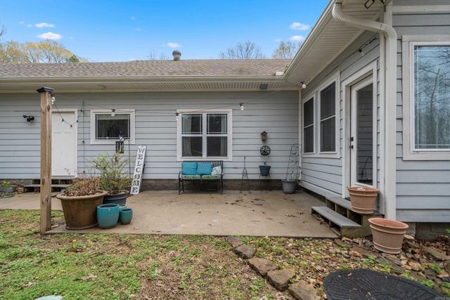 200 Autumn Oaks Dr, Bismarck, AR 71929