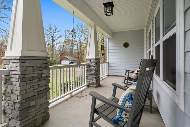 200 Autumn Oaks Dr, Bismarck, AR 71929