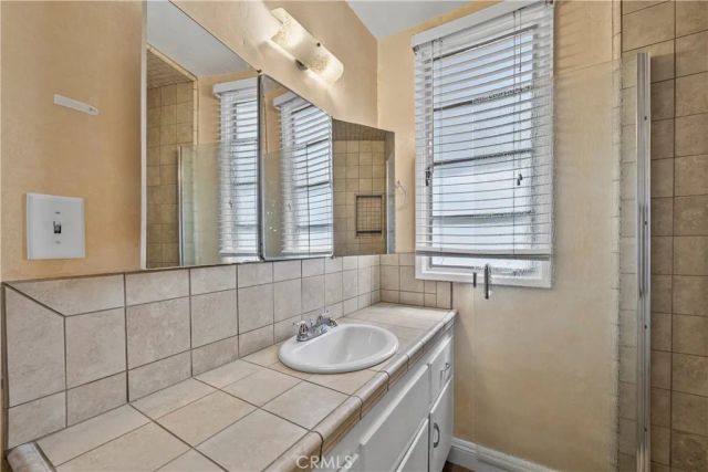17465 Bullock Street, Encino, CA 91316