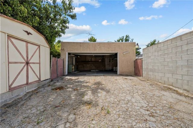 17465 Bullock Street, Encino, CA 91316