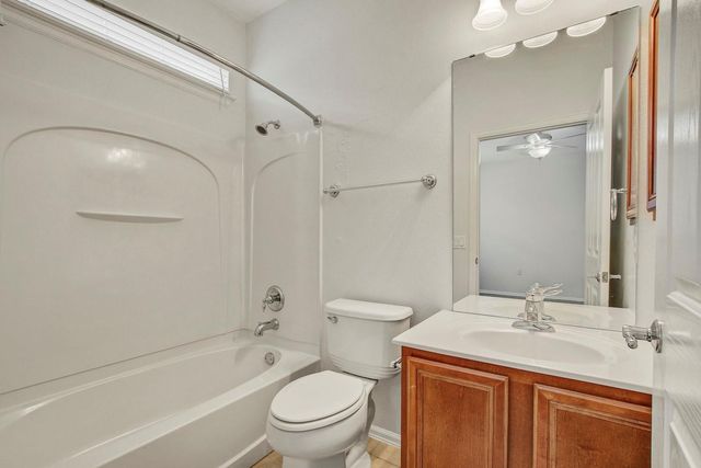 213 Mustang Island TRL, Georgetown, TX 78633