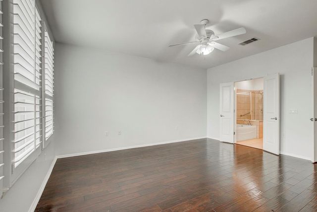 213 Mustang Island TRL, Georgetown, TX 78633