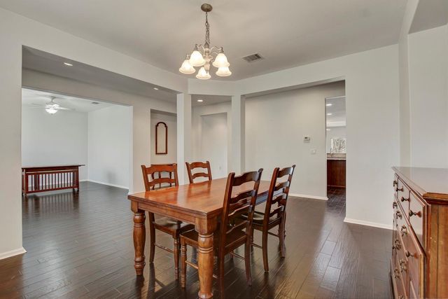 213 Mustang Island TRL, Georgetown, TX 78633