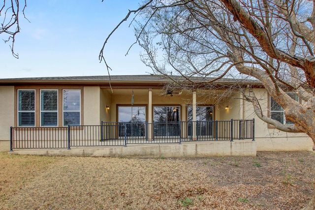 213 Mustang Island TRL, Georgetown, TX 78633