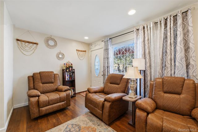 2064 Cicero Avenue, Bronx, NY 10473
