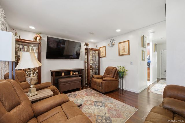 2064 Cicero Avenue, Bronx, NY 10473