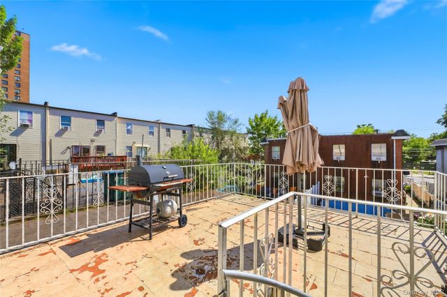 2064 Cicero Avenue, Bronx, NY 10473