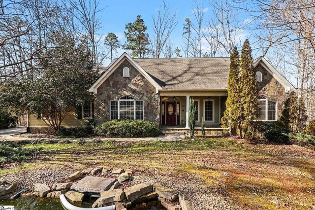 109 Oak Crest Circle, Seneca, SC 29672