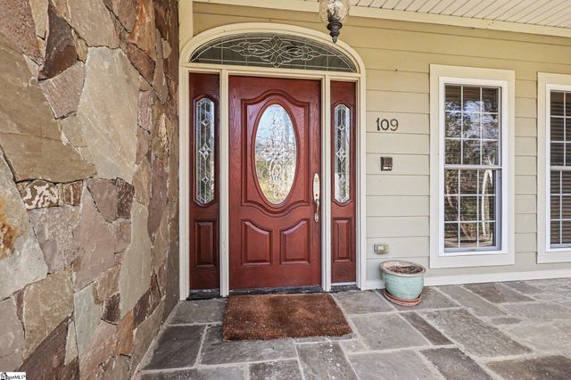 109 Oak Crest Circle, Seneca, SC 29672