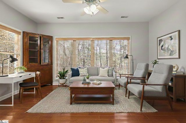 109 Oak Crest Circle, Seneca, SC 29672