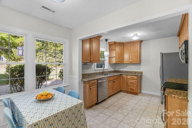 8633 Ducksbill Drive, Charlotte, NC 28277