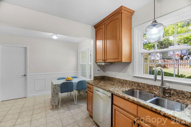 8633 Ducksbill Drive, Charlotte, NC 28277