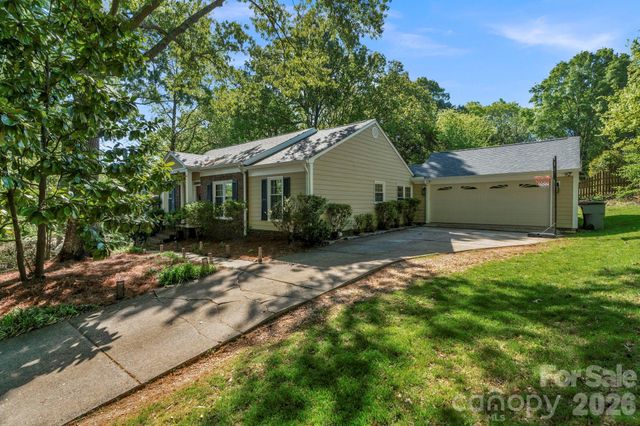 8633 Ducksbill Drive, Charlotte, NC 28277
