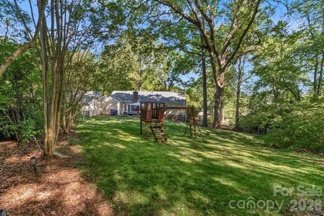 8633 Ducksbill Drive, Charlotte, NC 28277