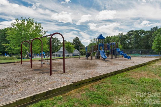 8633 Ducksbill Drive, Charlotte, NC 28277