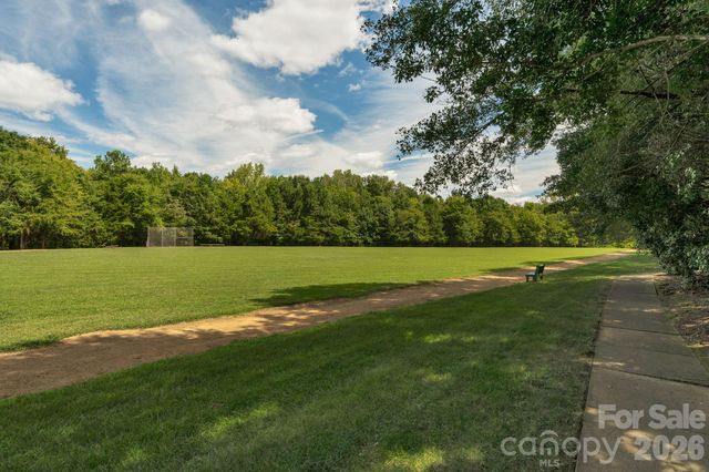 8633 Ducksbill Drive, Charlotte, NC 28277