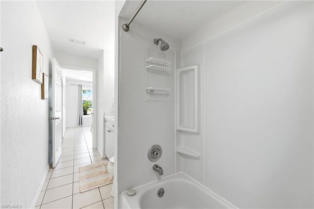 3105 SE 18th AVE, Cape Coral, FL 33904