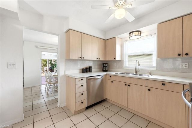 3105 SE 18th AVE, Cape Coral, FL 33904