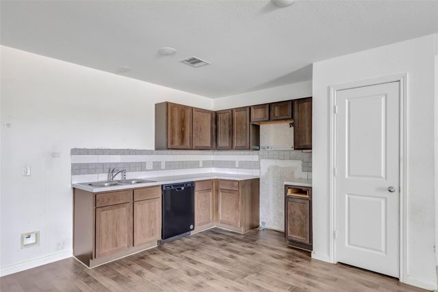830 Road 5501, Cleveland, TX 77327