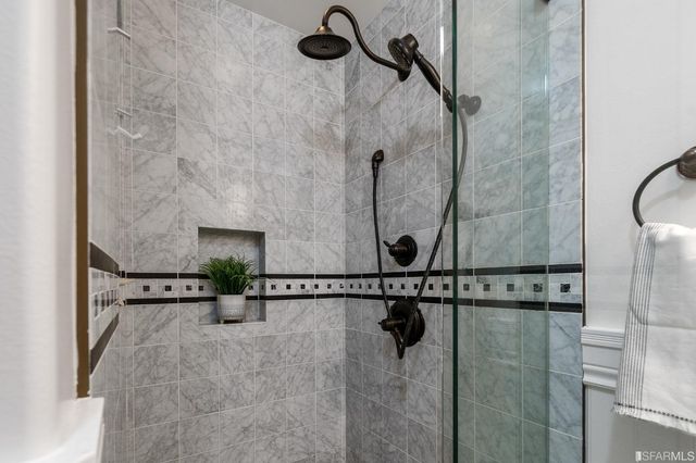 3390 16th Street, San Francisco, CA 94114