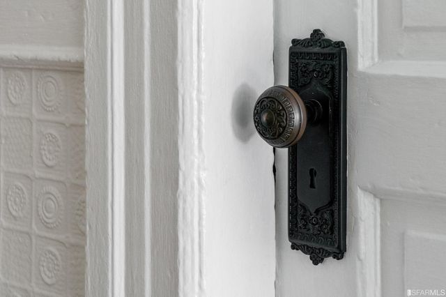 3390 16th Street, San Francisco, CA 94114