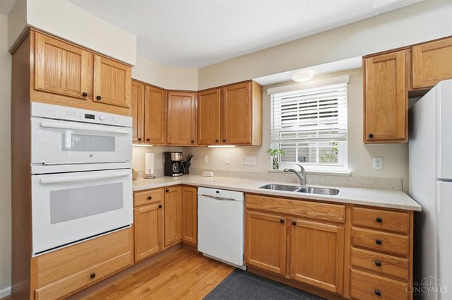 504 Dakota Run, Hamilton Twp, OH 45039