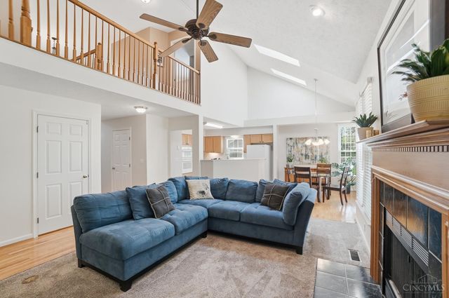 504 Dakota Run, Hamilton Twp, OH 45039