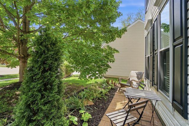 504 Dakota Run, Hamilton Twp, OH 45039