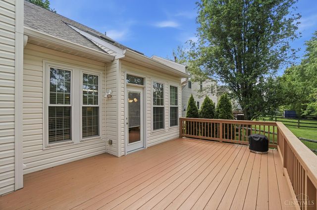 504 Dakota Run, Hamilton Twp, OH 45039