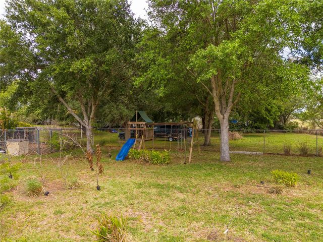 8595 MILLINOCKETT LANE, Orlando, FL 32825