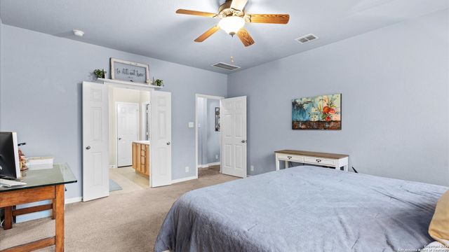 325 Golden Bear Dr, Cibolo, TX 78108