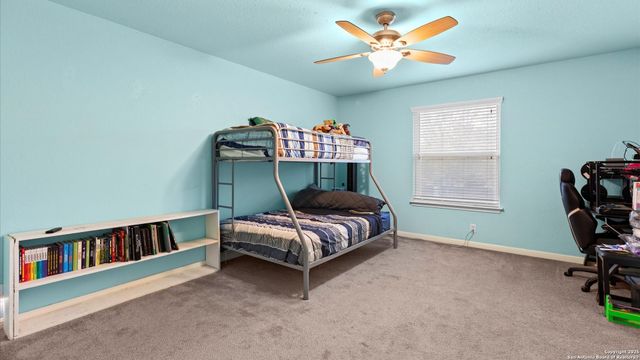 325 Golden Bear Dr, Cibolo, TX 78108