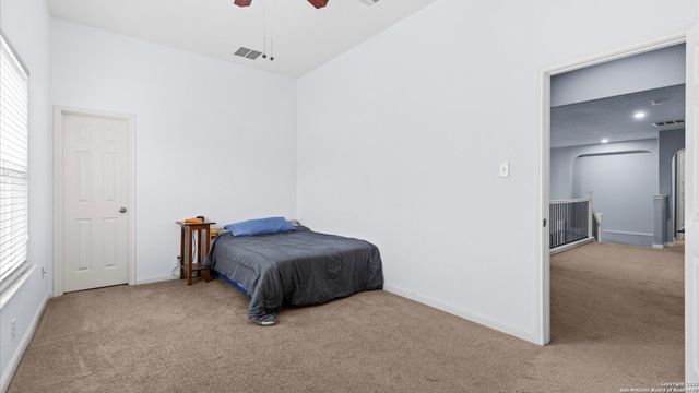 325 Golden Bear Dr, Cibolo, TX 78108