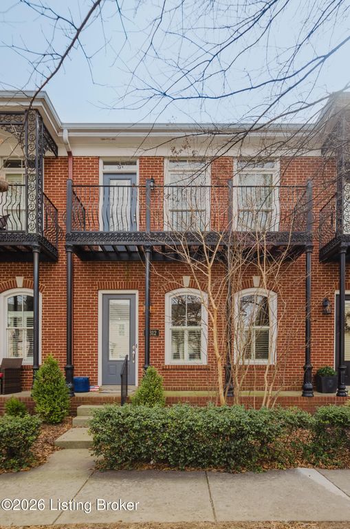 9312 Norton Commons Blvd, Prospect, KY 40059