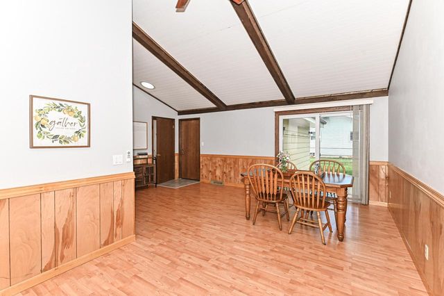 8049 S Waring DRIVE, Oak Creek, WI 53154