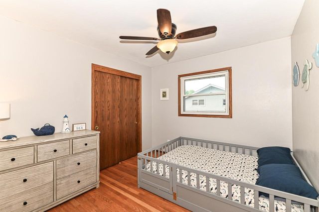8049 S Waring DRIVE, Oak Creek, WI 53154