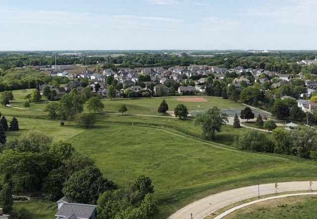 8049 S Waring DRIVE, Oak Creek, WI 53154