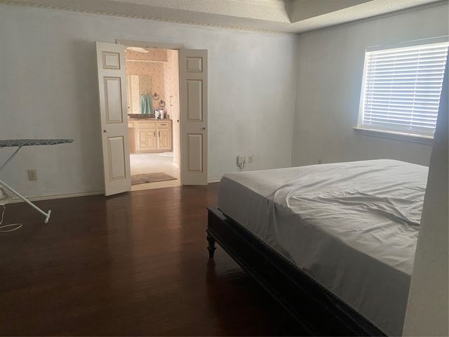 2738 Belmeade Drive, Carrollton, TX 75006