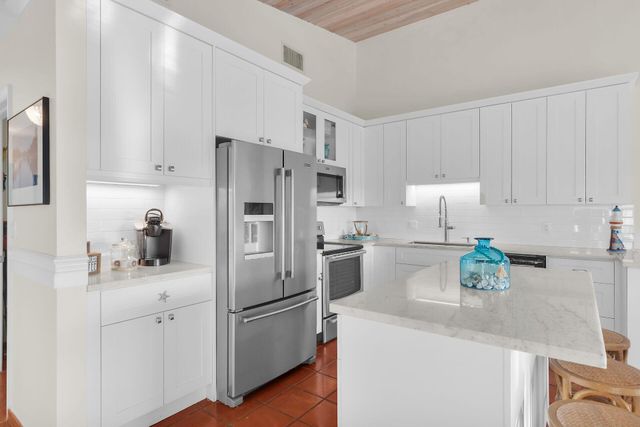 351 10th Street, Key Colony Beach, FL 33051