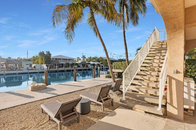 351 10th Street, Key Colony Beach, FL 33051
