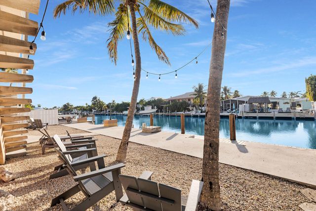 351 10th Street, Key Colony Beach, FL 33051