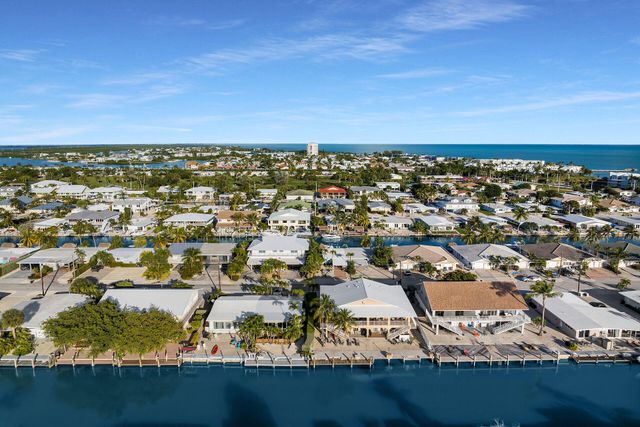 351 10th Street, Key Colony Beach, FL 33051