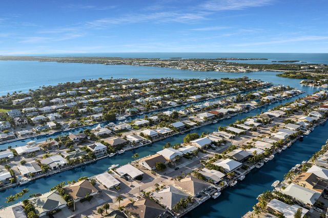 351 10th Street, Key Colony Beach, FL 33051