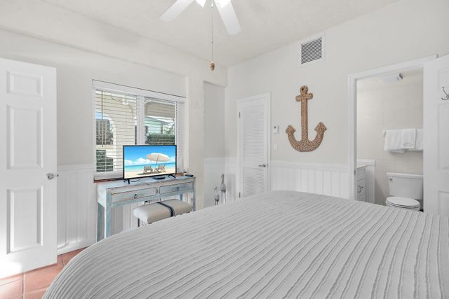 351 10th Street, Key Colony Beach, FL 33051