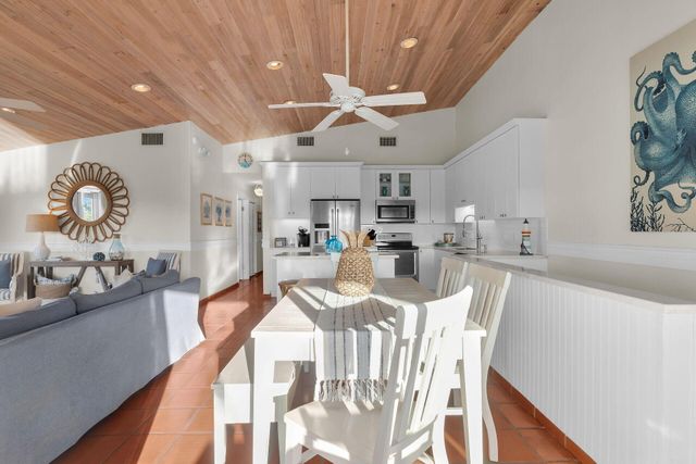 351 10th Street, Key Colony Beach, FL 33051