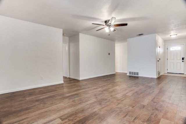 909 Bennett Street, Cedar Hill, TX 75104